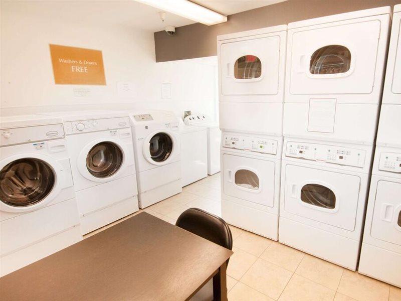 Sonesta Simply Suites Anaheim غاردين غروفي، أورانج، كاليفورنيا المظهر الخارجي الصورة