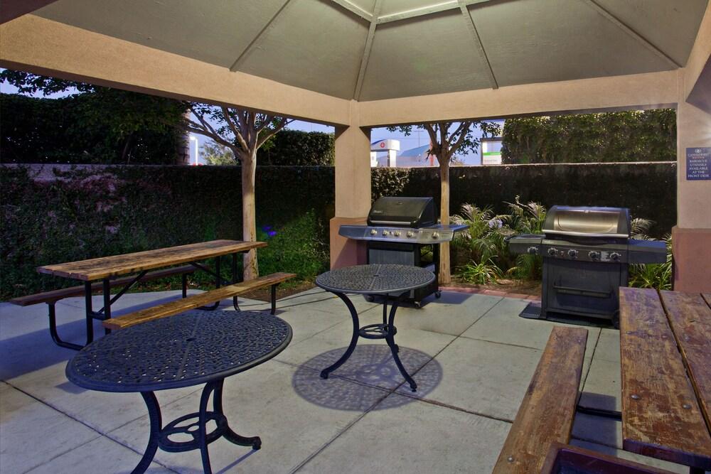 Sonesta Simply Suites Anaheim غاردين غروفي، أورانج، كاليفورنيا المظهر الخارجي الصورة