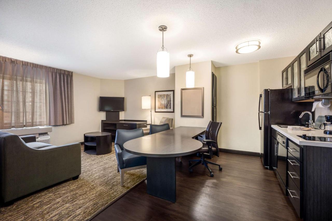 Sonesta Simply Suites Anaheim غاردين غروفي، أورانج، كاليفورنيا المظهر الخارجي الصورة