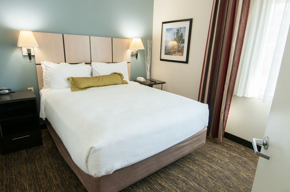 Sonesta Simply Suites Anaheim غاردين غروفي، أورانج، كاليفورنيا المظهر الخارجي الصورة