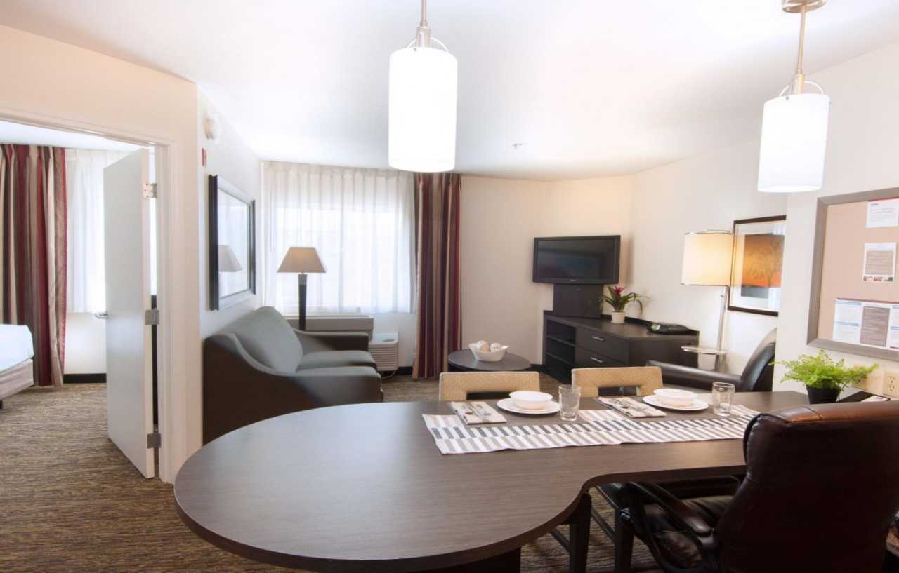 Sonesta Simply Suites Anaheim غاردين غروفي، أورانج، كاليفورنيا المظهر الخارجي الصورة